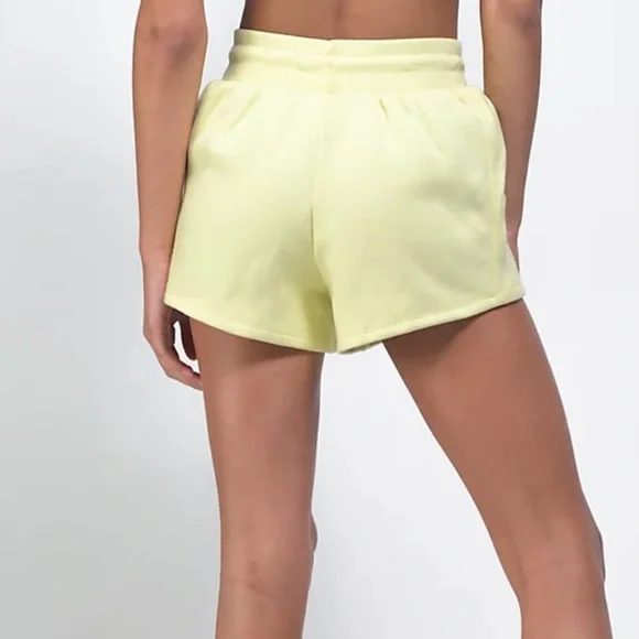 NWOT $69 Champion Reverse Weave Logo sweatshorts sz XL UO - Picture 2 of 4